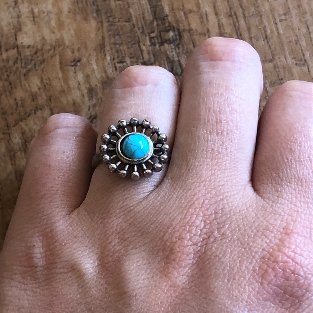 Womens Turquoise Silver Tone Ring Size 7, Western Cowgirl Rodeo Sunshine Round
